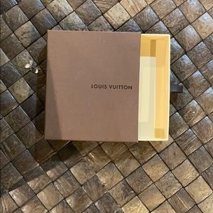 Louis Vuitton box